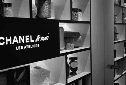 CHANEL & moi – Les Ateliers est un espace dédié offrant les 